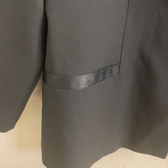 Women’s Black Jacket  - Picture 3 of 8